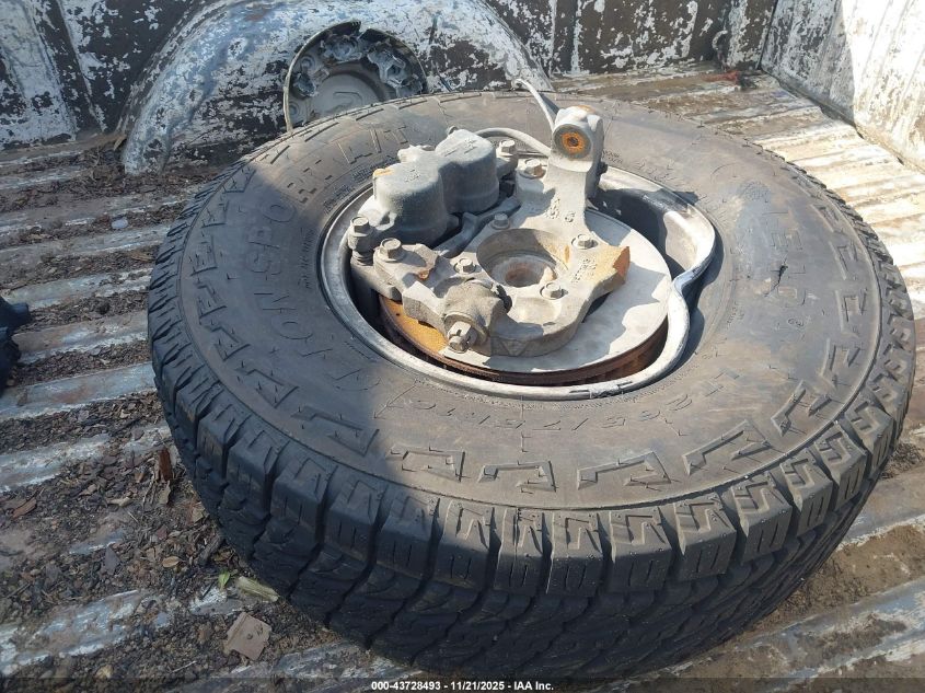 2002 Chevrolet Silverado 2500Hd Ls VIN: 1GCHC23U32F197573 Lot: 43728493