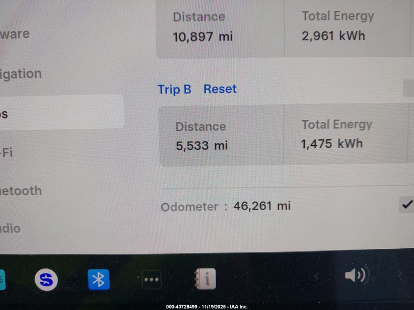 2023 Tesla Model Y Awd/Long Range Dual Motor All-Wheel Drive VIN: 7SAYGDEE9PF627790 Lot: 43728499