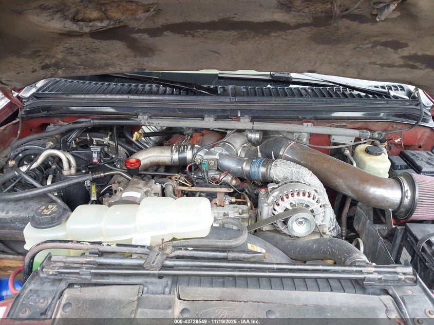 2000 Ford F-250 Lariat/Xl/Xlt VIN: 1FTNX21F0YEE10943 Lot: 43728549