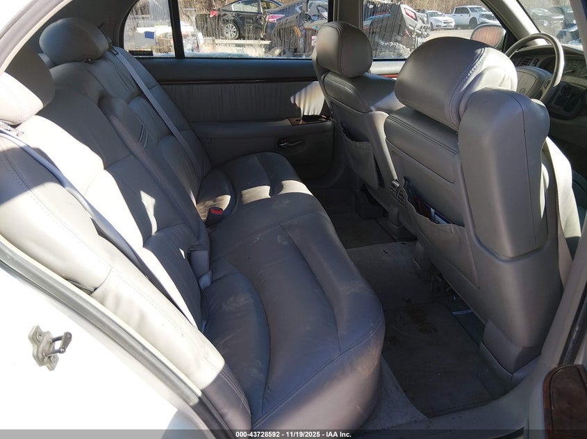 1999 Buick Park Avenue Ultra VIN: 1G4CU5219X4609753 Lot: 43728592