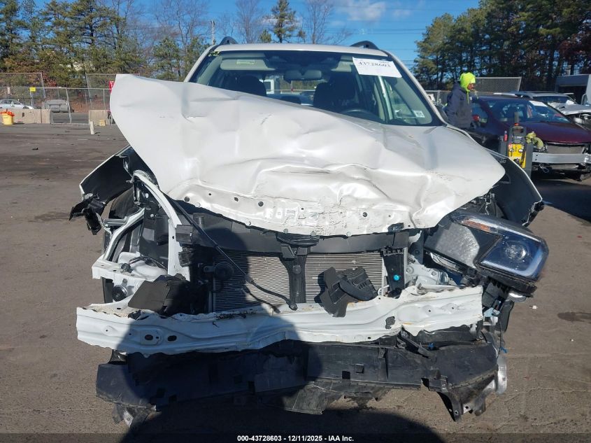 2023 Subaru Forester Premium VIN: JF2SKADC0PH452394 Lot: 43728603