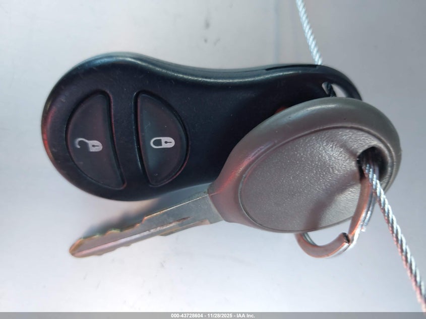 2004 Dodge Ram 1500 Slt/Laramie VIN: 1D7HU18D54J208353 Lot: 43728604