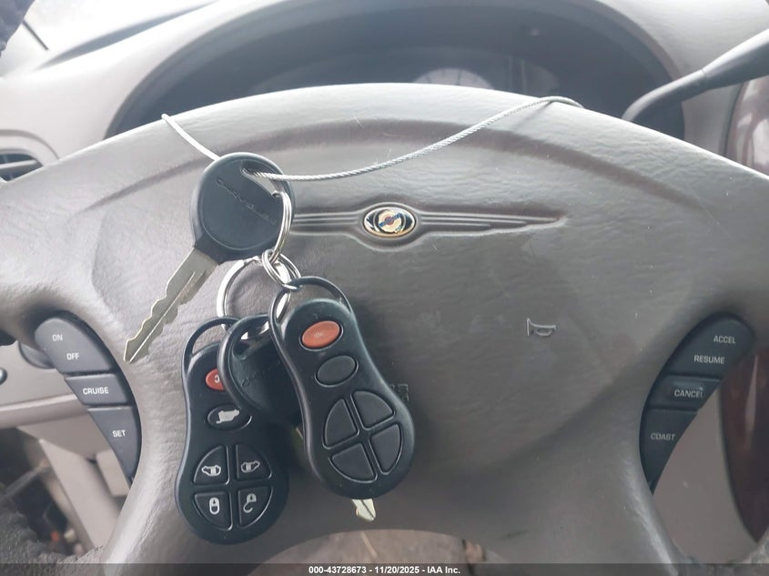 2002 Chrysler Town & Country Ex VIN: 2C8GP74LX2R762508 Lot: 43728673