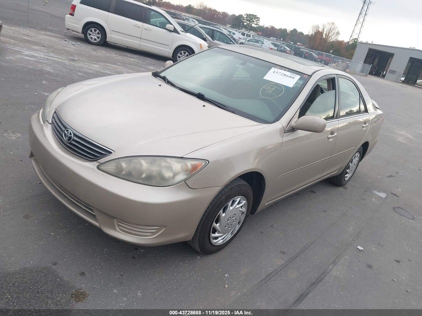 4T1BE32K85U079858 2005 TOYOTA CAMRY photo no. 2