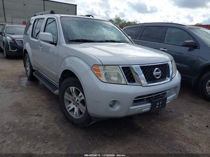 NISSAN PATHFINDER SILVER