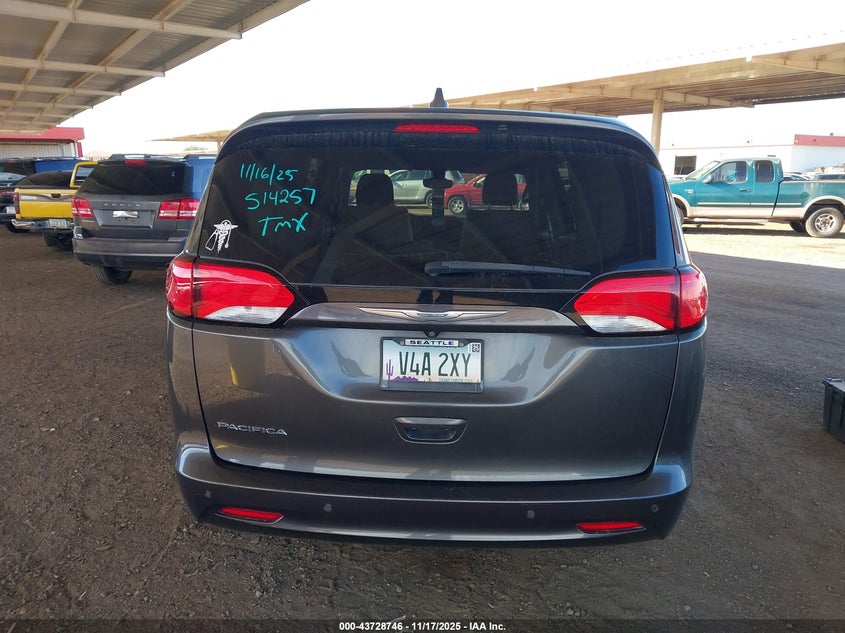 2017 Chrysler Pacifica Touring VIN: 2C4RC1DG1HR514257 Lot: 43728746