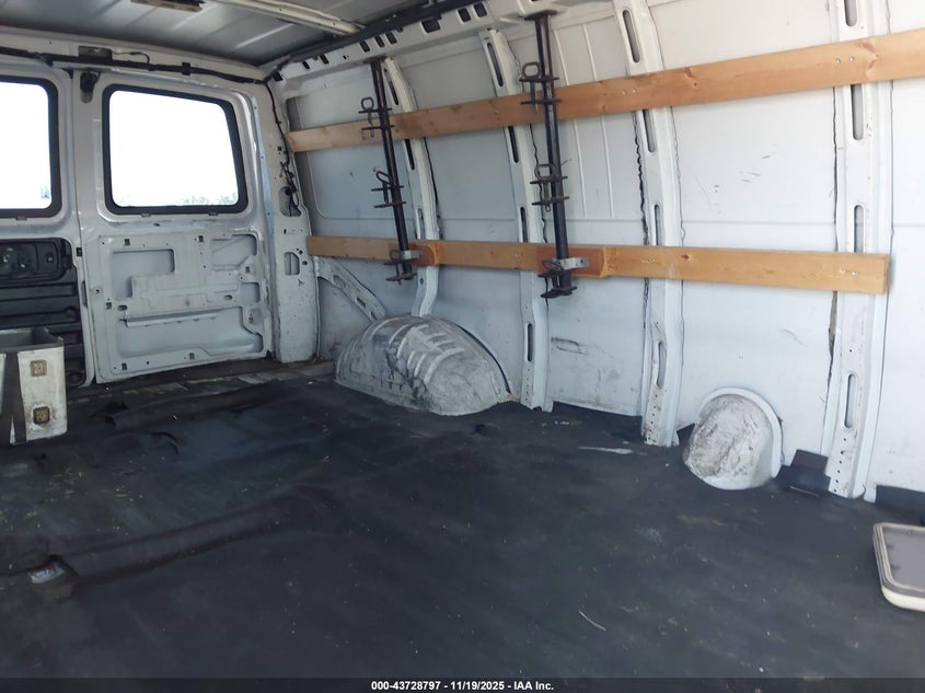 2018 Chevrolet Express 2500 Work Van VIN: 1GCWGBFP9J1320001 Lot: 43728797