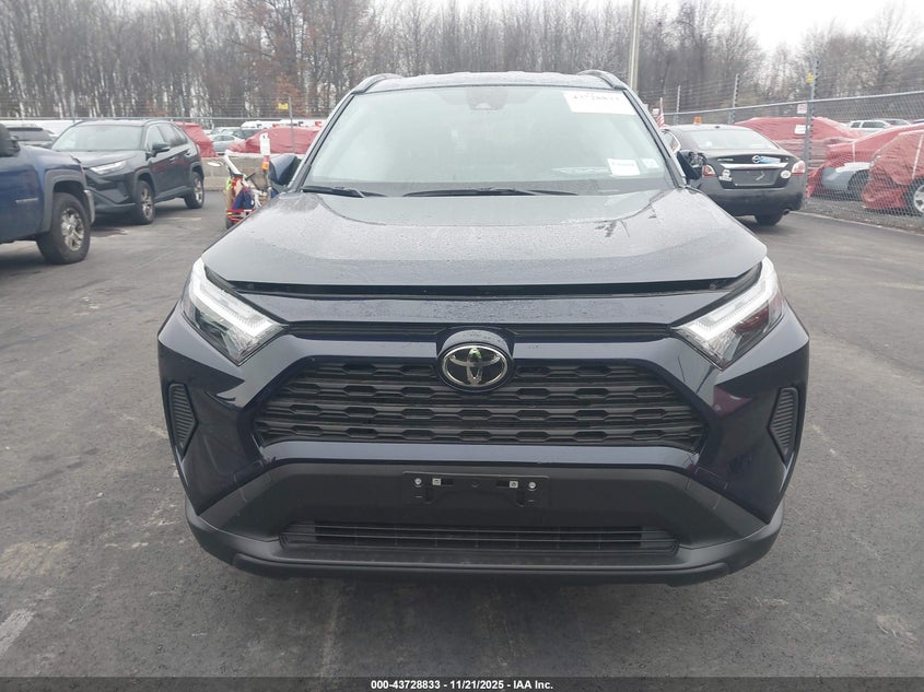 JTMRWRFV0SJ069717 2025 TOYOTA RAV 4 photo no. 12