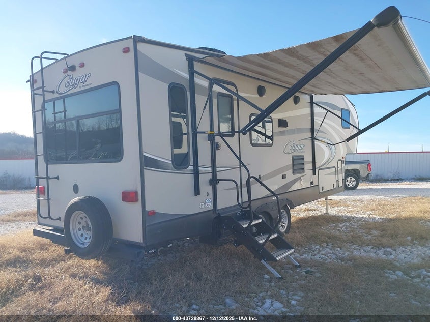 2017 KEYSTONE RV COUGAR X-LITE SERIES auction photo 4