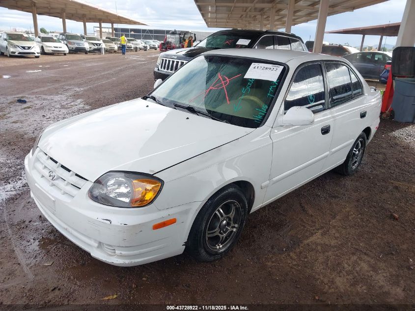 KMHCG45C74U500640 2004 HYUNDAI ACCENT photo no. 2