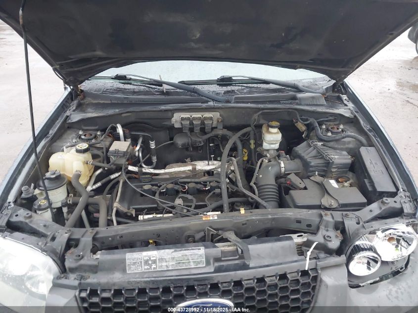 2005 Ford Escape Xls VIN: 1FMYU92Z45DA22067 Lot: 43728992