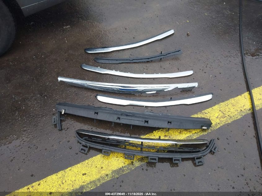 2012 Chrysler Town & Country Touring-L VIN: 2C4RC1CG1CR412127 Lot: 43729049