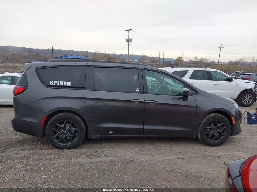 2019 Chrysler Pacifica Touring L Plus VIN: 2C4RC1EG9KR522483 Lot: 43729122