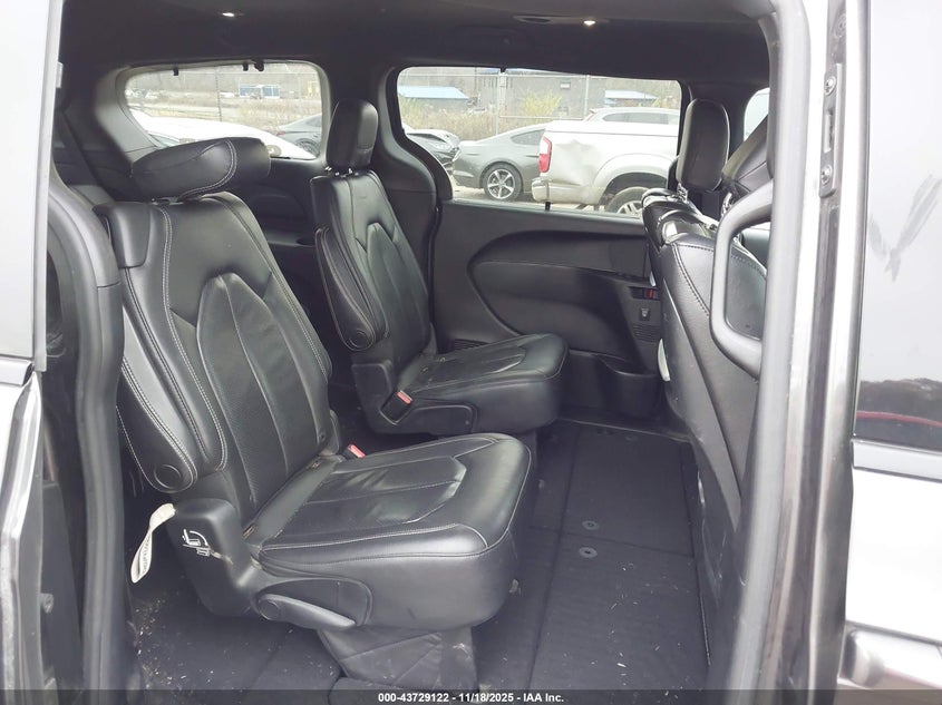 2019 Chrysler Pacifica Touring L Plus VIN: 2C4RC1EG9KR522483 Lot: 43729122