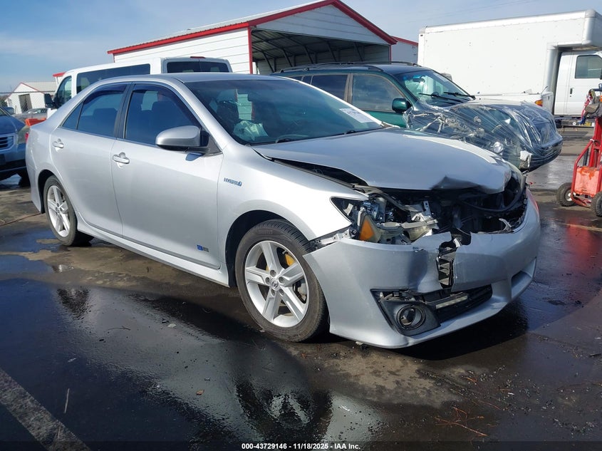 TOYOTA CAMRY HYBRID SE LIMITED EDITION