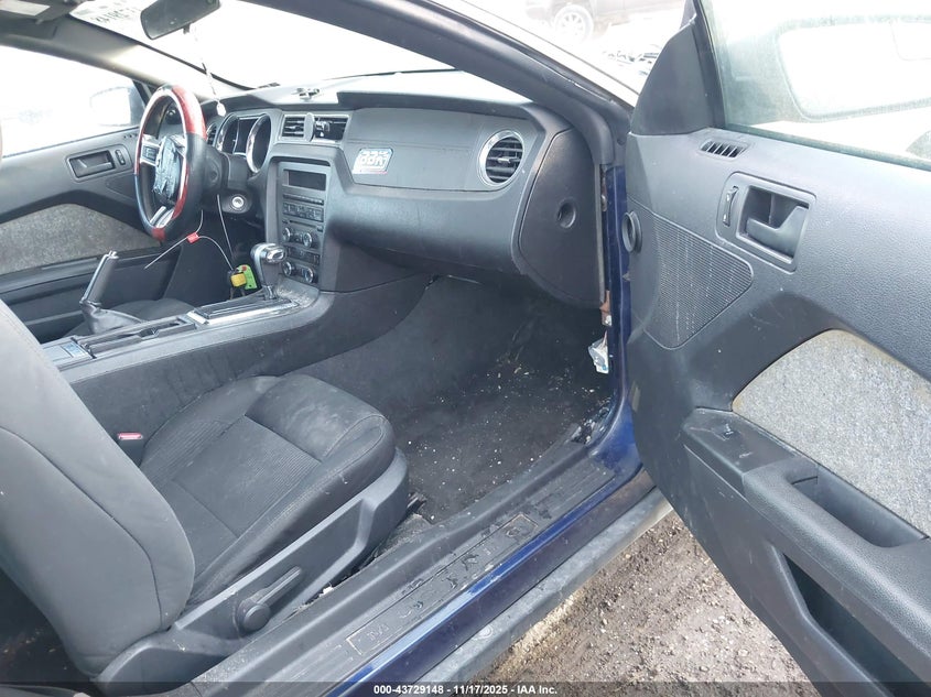 2012 Ford Mustang V6 VIN: 1ZVBP8AM8C5283627 Lot: 43729148