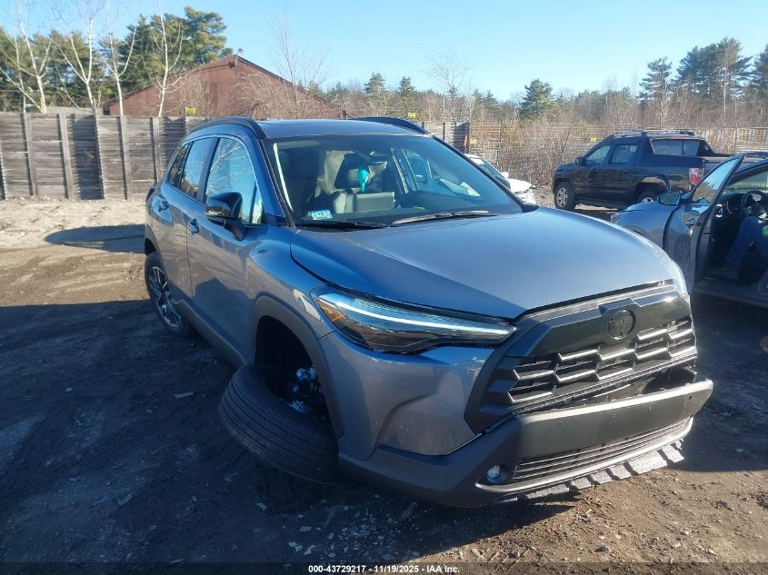 TOYOTA COROLLA CROSS XLE