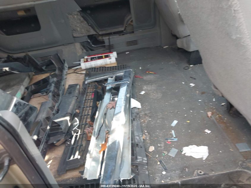 2008 Ford E-350 Super Duty Xl/Xlt VIN: 1FBNE31L38DA50093 Lot: 43729240