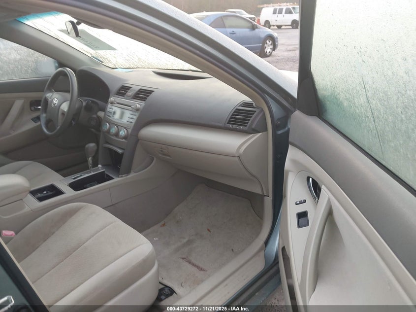 4T4BE46KX8R043244 2008 TOYOTA CAMRY photo no. 5
