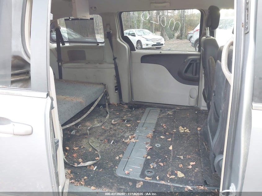 2014 Chrysler Town & Country Touring VIN: 2C4RC1BG5ER449685 Lot: 43729280