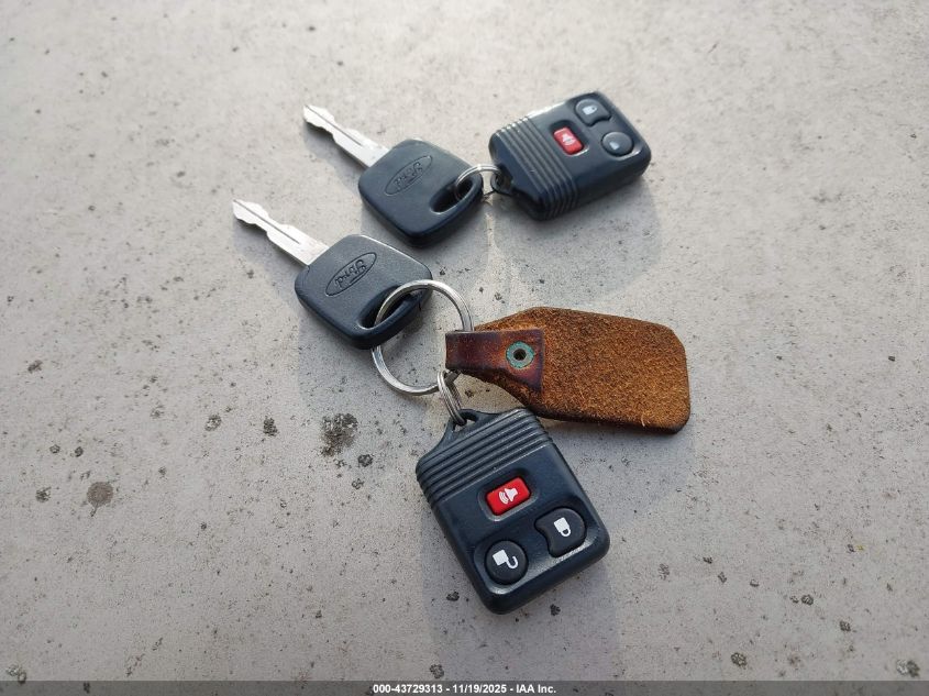 2001 Ford F-150 King Ranch Edition/Lariat/Xlt VIN: 1FTRW08L51KE13137 Lot: 43729313