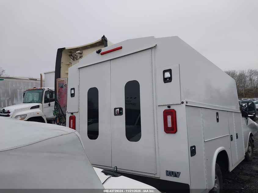 2019 Chevrolet Express Cutaway Work Van VIN: 1GB0GRFGXK1193442 Lot: 43729324