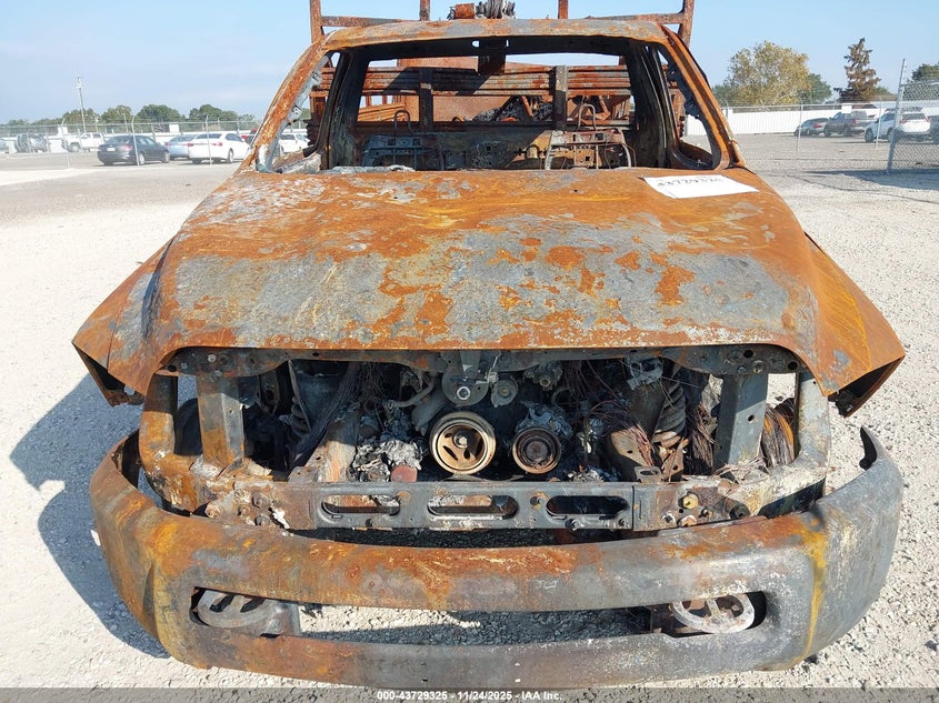 2017 Ram 3500 Chassis Tradesman/Slt VIN: 3C7WRSBJ1HG698209 Lot: 43729325