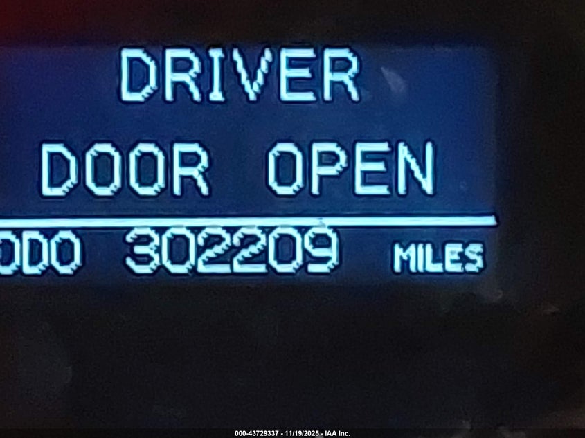 2008 Toyota Sequoia Limited 5.7L V8 VIN: 5TDBY68A78S016786 Lot: 43729337