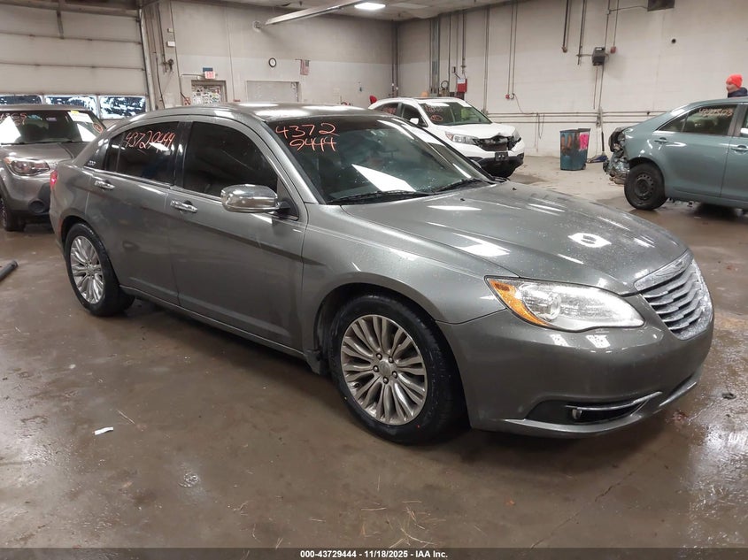 CHRYSLER 200 LIMITED