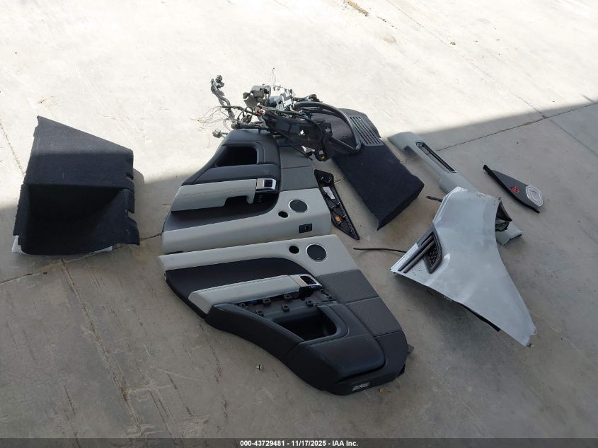 2016 Land Rover Range Rover Sport 5.0L V8 Supercharged/5.0L V8 Supercharged Dynamic VIN: SALWR2EFXGA570190 Lot: 43729481