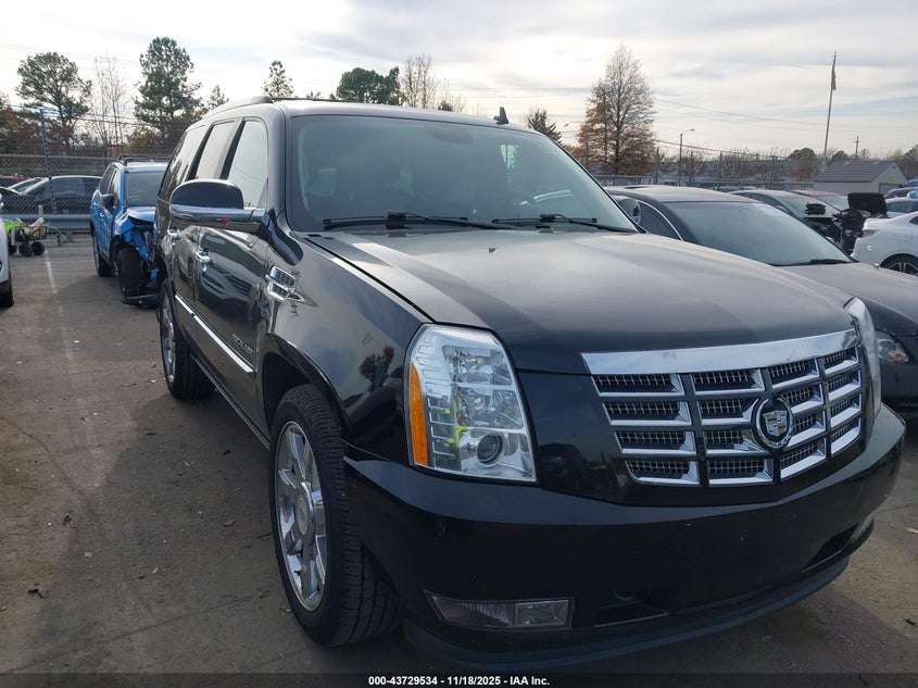 CADILLAC ESCALADE PREMIUM