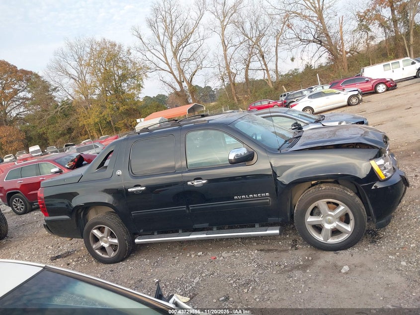 2013 Chevrolet Avalanche Lt VIN: 3GNMCFE06DG378756 Lot: 43729555