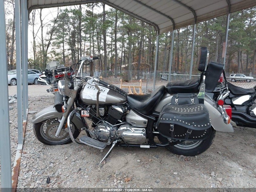 2002 Yamaha Xvs1100 A VIN: JYAVP11E22A030935 Lot: 43729582