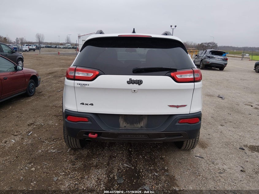 2015 Jeep Cherokee Trailhawk VIN: 1C4PJMBB7FW551212 Lot: 43729610