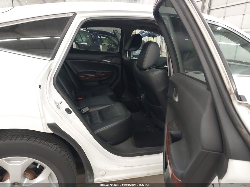 5J6TF2H56BL005285 2011 HONDA ACCORD photo no. 8