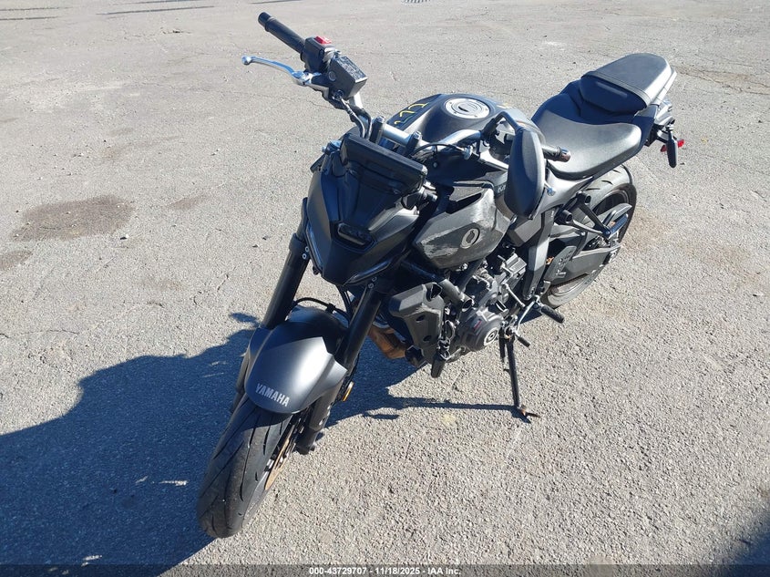 2025 Yamaha Mtn690 JYARM48E8SA001053 photo #3