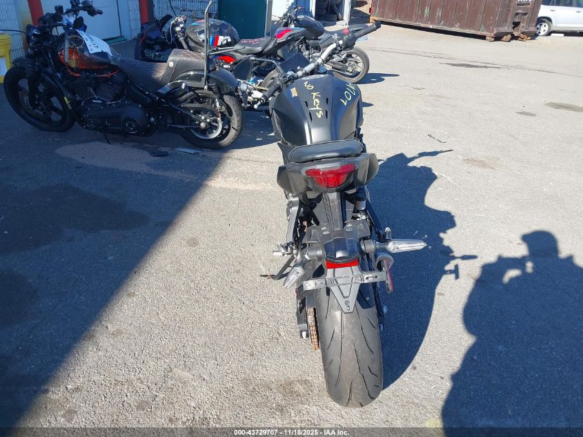 2025 Yamaha Mtn690 VIN: JYARM48E8SA001053 Lot: 43729707