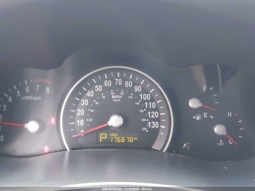 2012 Kia Sedona Lx VIN: KNDMG4C70C6493404 Lot: 43729742