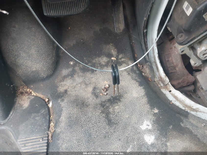 2003 Ford E-350 Super Duty Commercial/Recreational VIN: 1FTSS34LX3HB02341 Lot: 43729746