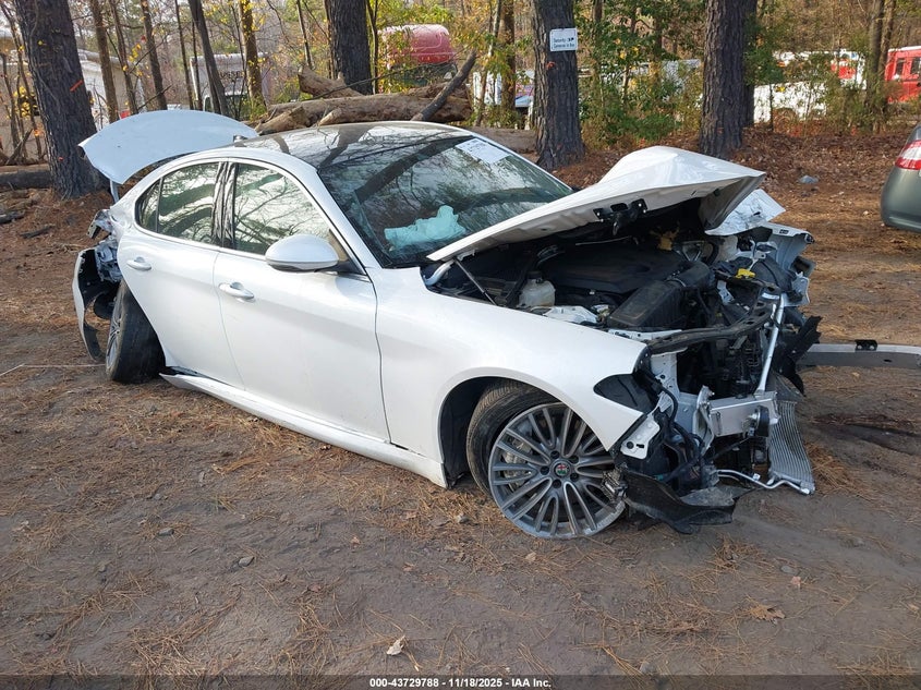 ALFA ROMEO GIULIA TI LUSSO RWD