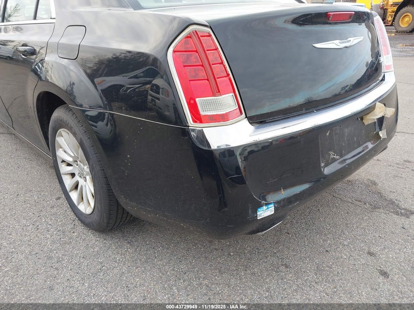2013 Chrysler 300 Motown VIN: 2C3CCAAG8DH615293 Lot: 43729949