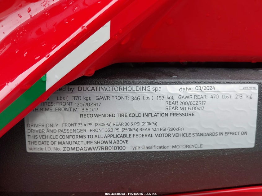 2024 Ducati Panigale V4S VIN: ZDMDAGWW7RB010100 Lot: 43730003