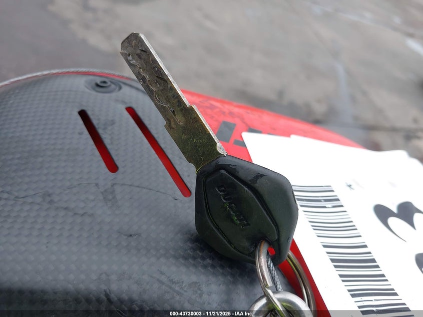 2024 Ducati Panigale V4S VIN: ZDMDAGWW7RB010100 Lot: 43730003