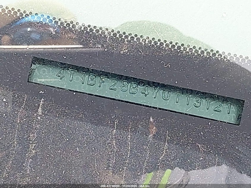 2000 Toyota Avalon Xl VIN: 4T1BF28B4YU113121 Lot: 43730008