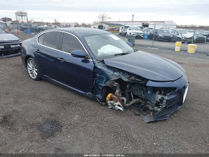 ALFA ROMEO GIULIA AWD