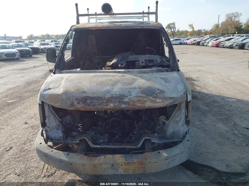 2021 Chevrolet Express Cargo Rwd 2500 Regular Wheelbase Wt VIN: 1GCWGAFP8M1302619 Lot: 43730081