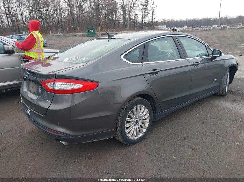 3FA6P0PU8FR286435 2015 FORD FUSION photo no. 4