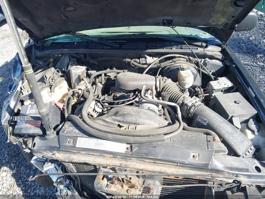 2003 Chevrolet S-10 Ls VIN: 1GCCS19X038146577 Lot: 43730100