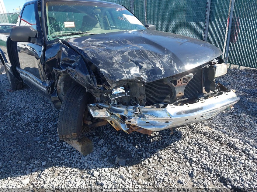 2003 Chevrolet S-10 Ls VIN: 1GCCS19X038146577 Lot: 43730100