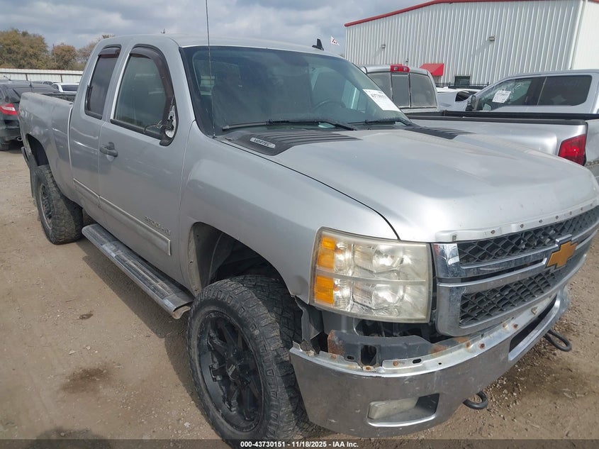 CHEVROLET SILVERADO 2500 LT